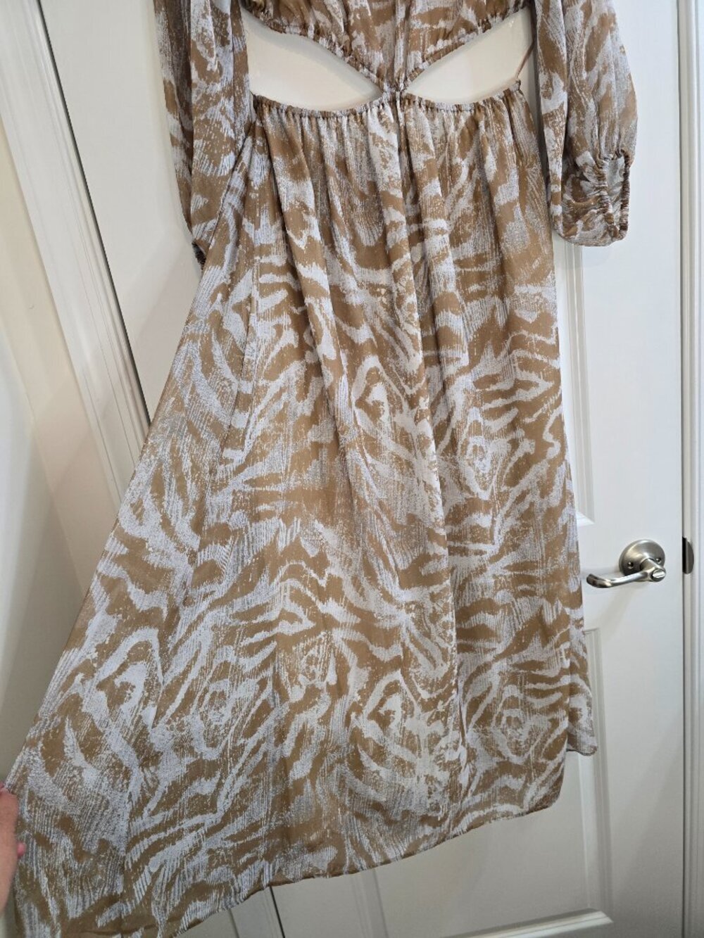 Zara Zebra Print Cut-Out Printed Maxi Dress - White and Camel - Picture 5 of 10